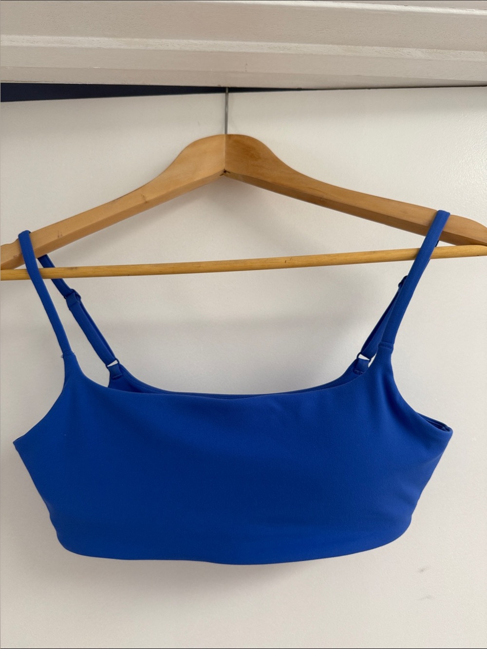 Vuori AllTheFeels Cami Bra in Electric Blue